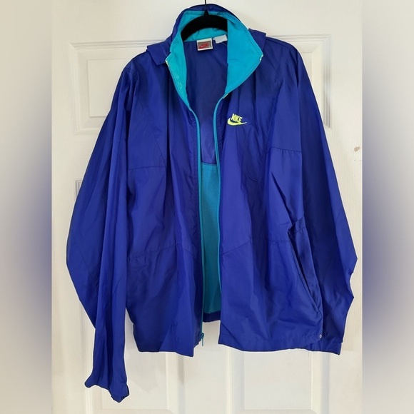 Vintage Nike 90s Windbreaker Activewear Workout Jacket, Excellent Condition - Picture 5 of 8
